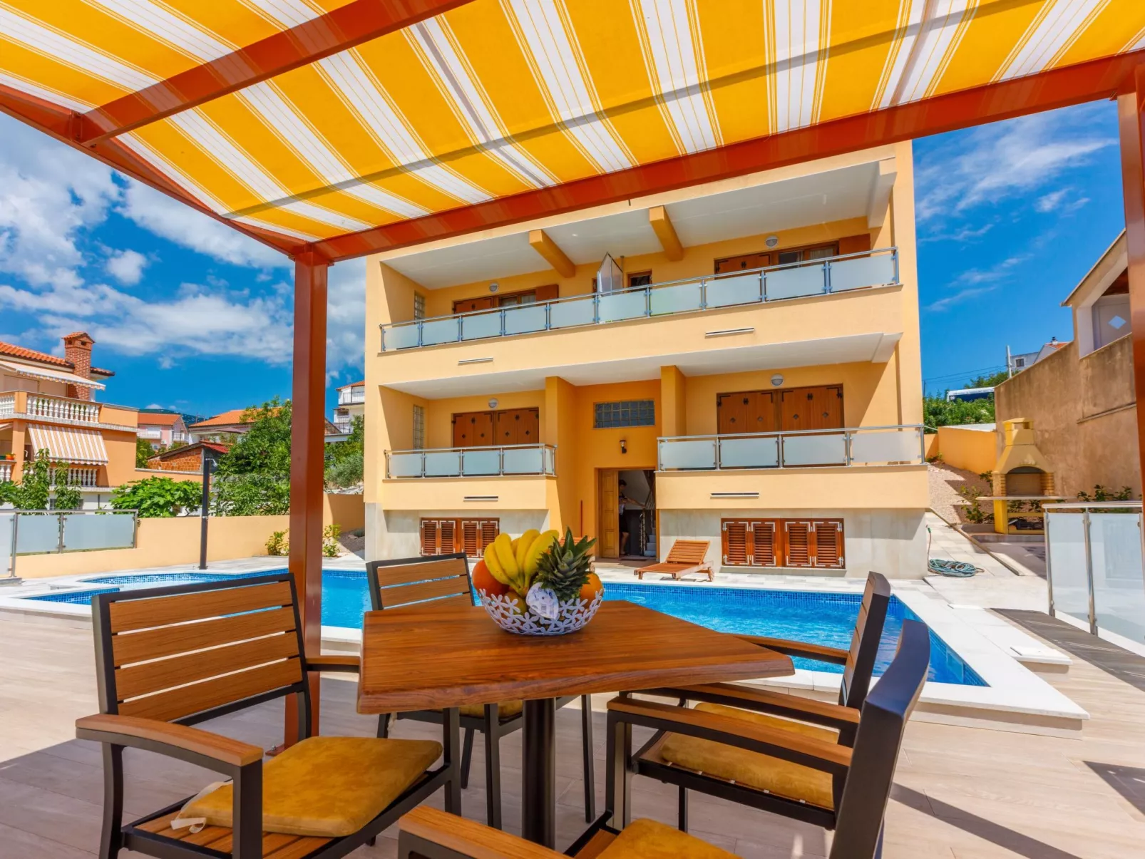 "Kauric" mit Gemeinschaftspool-Buiten