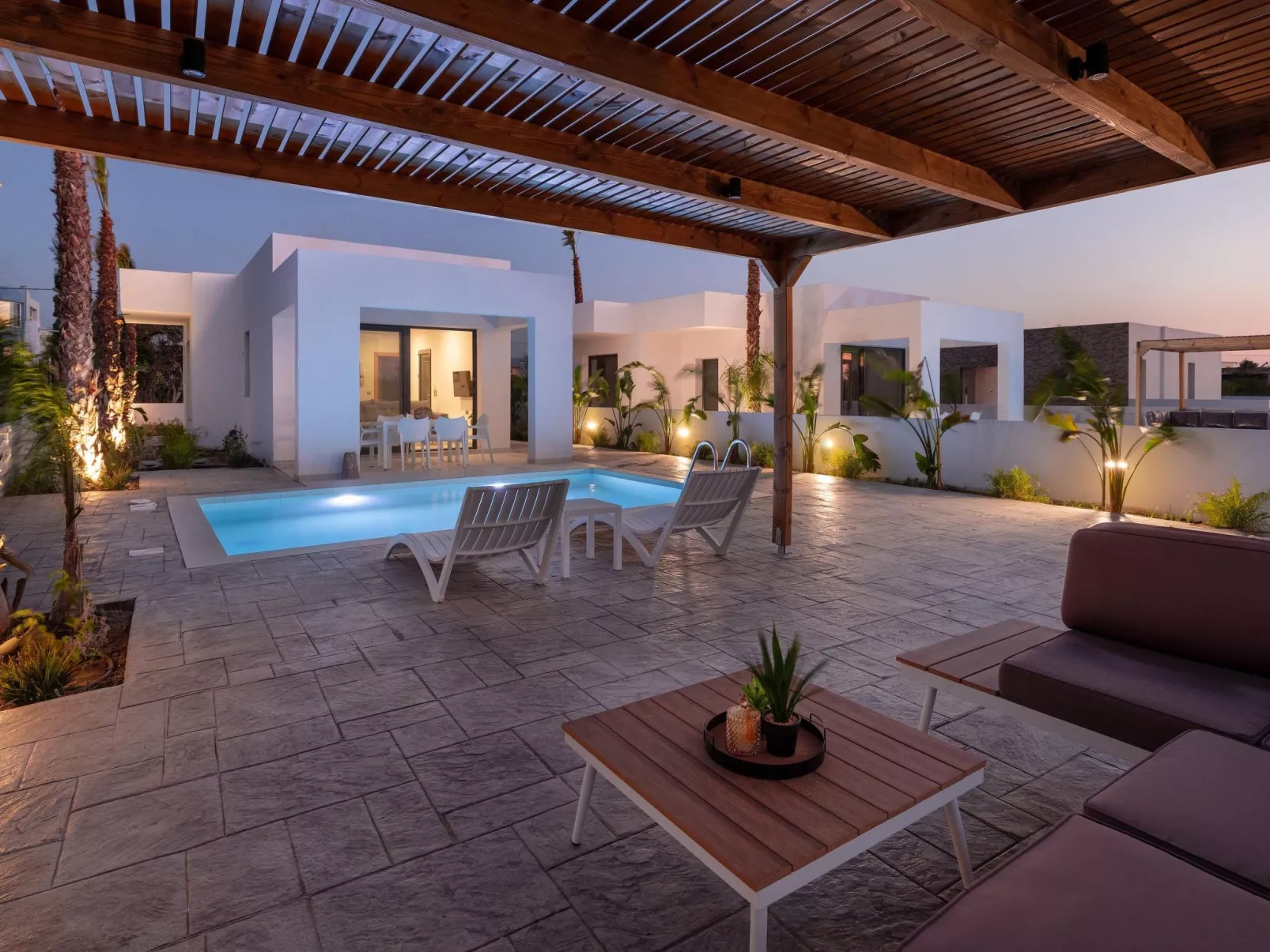 Salzige Luxus-Villa 4-Binnen