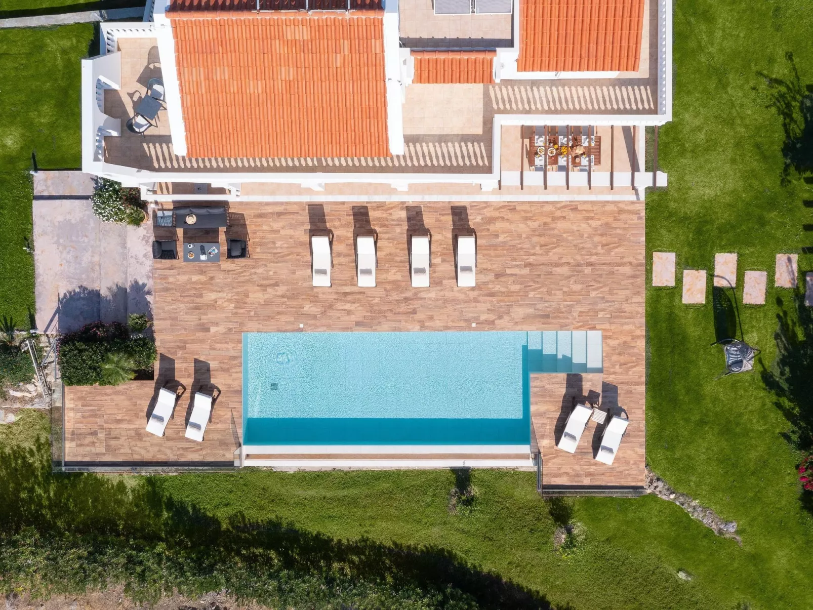 Villa Kamos in Archangelos-Buiten