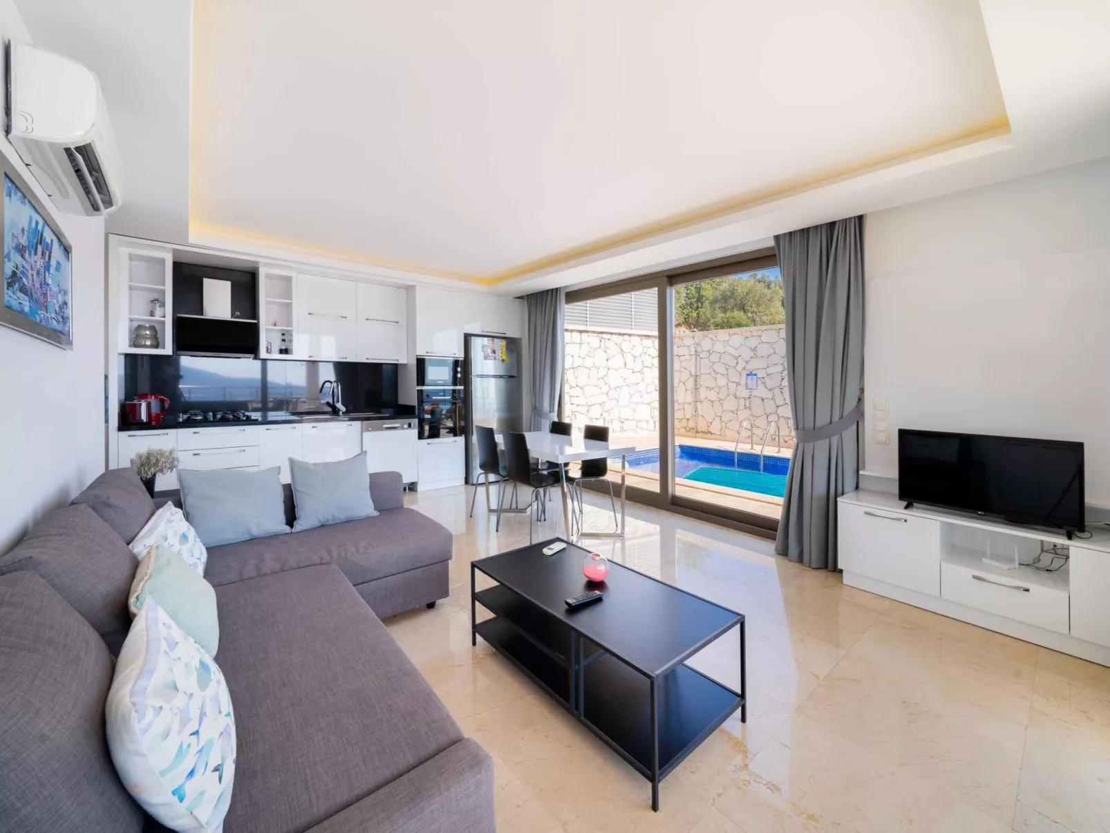 Villa Mini Arden mit Privatem Pool und Meerblick-Binnen