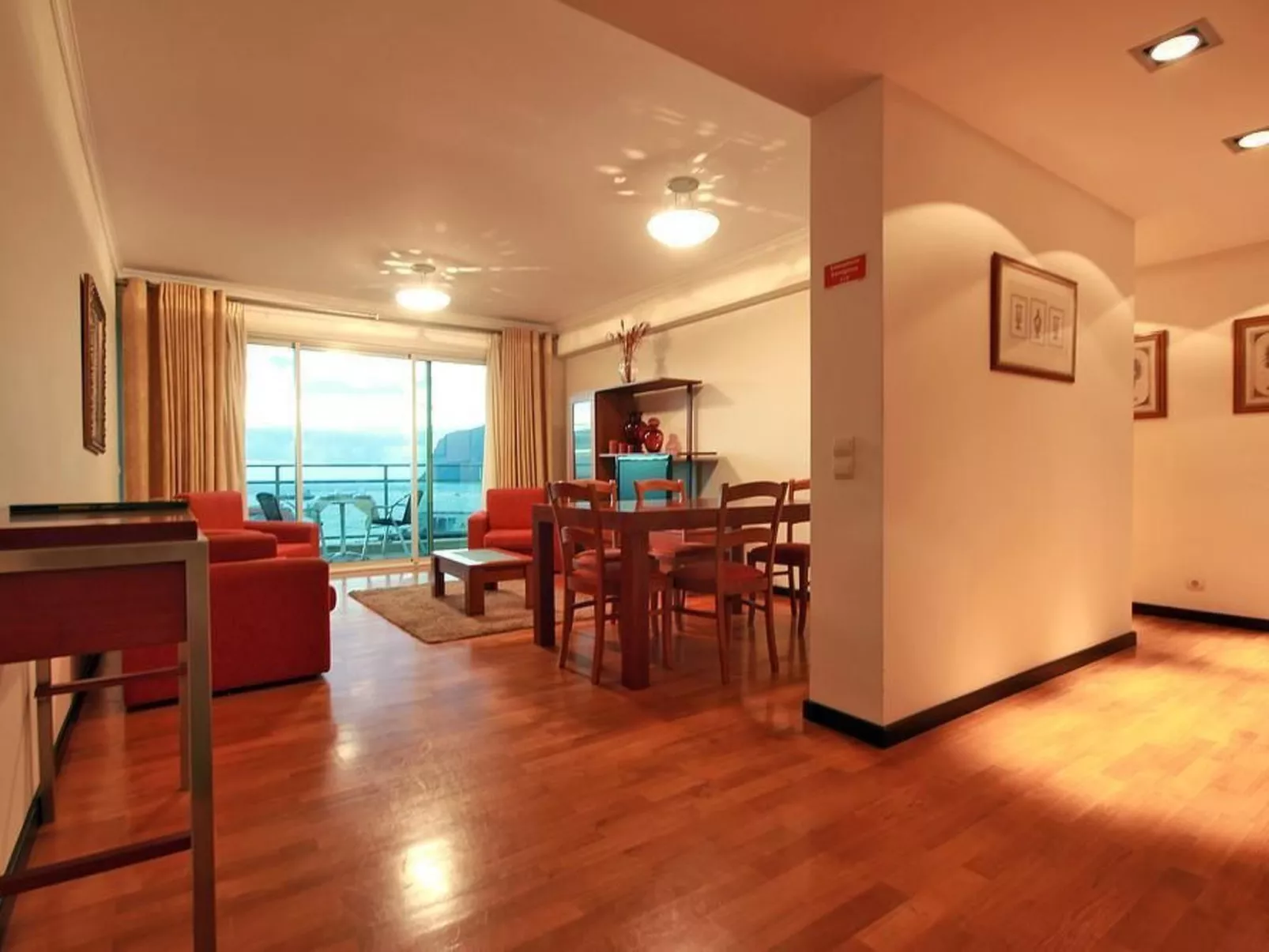 "Forum Apartment"-Binnen