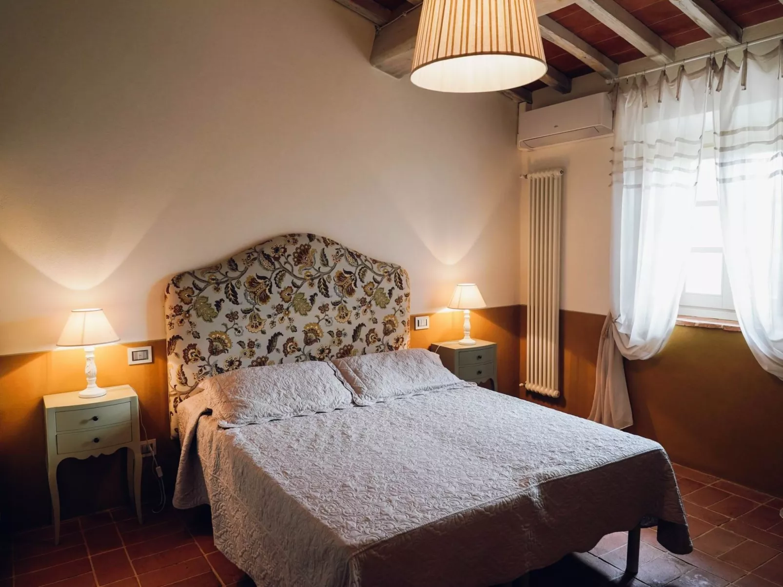 Wohnung 'Quercia T4 rota' mit Schwimmbad-Binnen