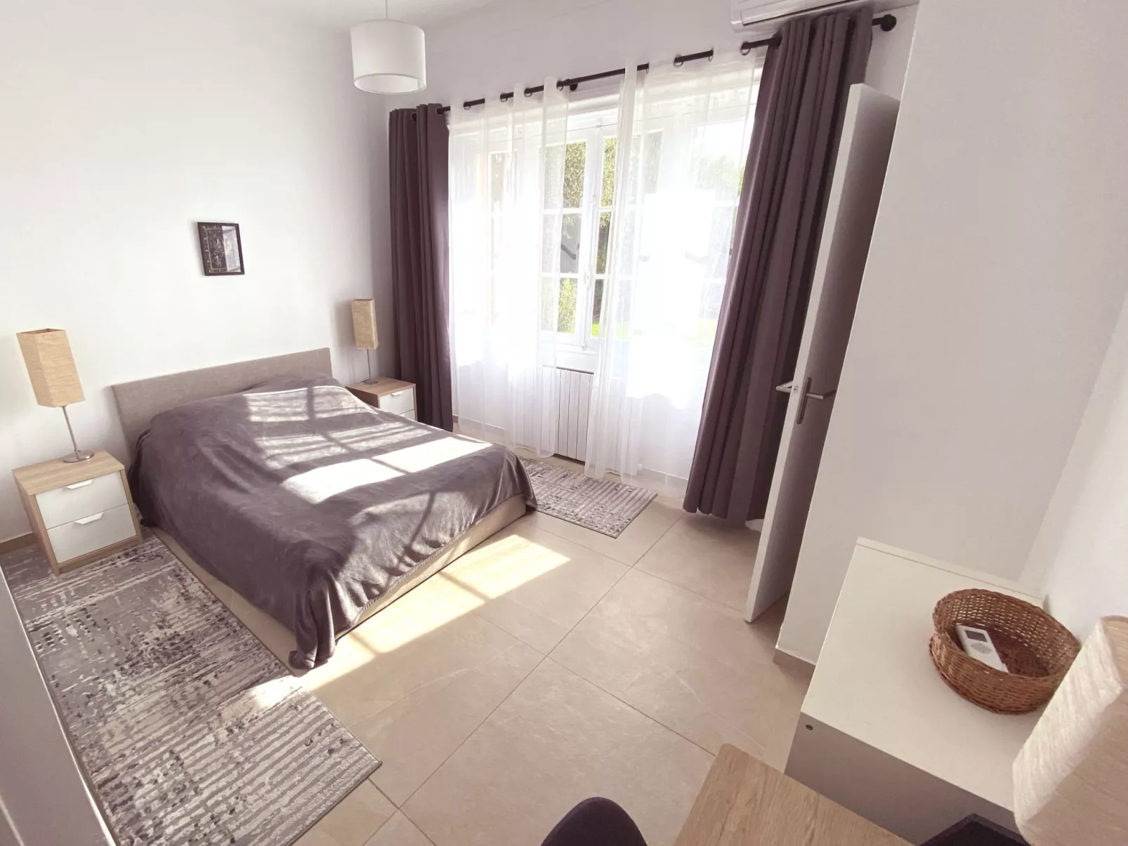 Geräumige und elegante Villa mit großem Garten, Swimmingpool und 3 Schlafzimmer-Binnen