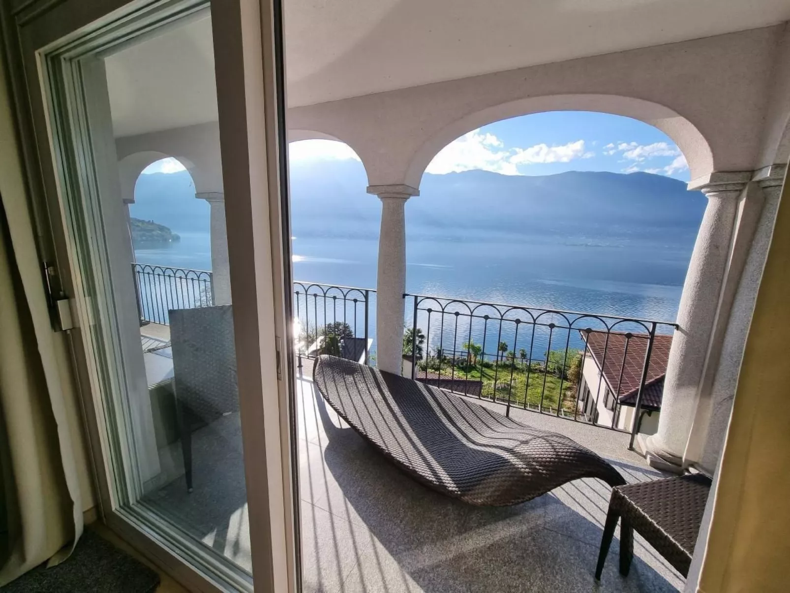 Ferienvilla "Alla Roccia" mit Bergblick-Buiten