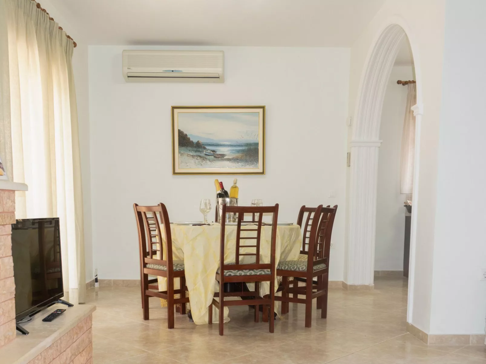 Mit Privatpool für 5 Personen und 1 Kind in Dassia, Nordgriechenland-Binnen