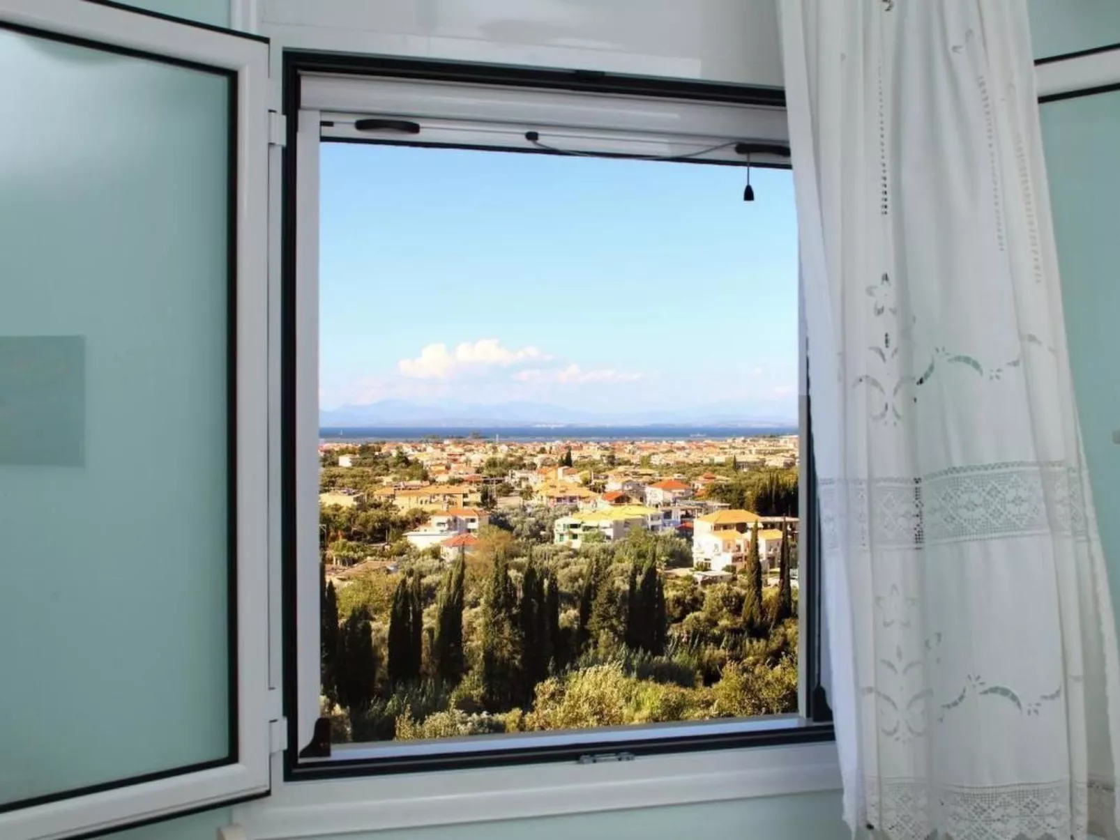 "Alea Resort" mit eigenem Pool-Binnen