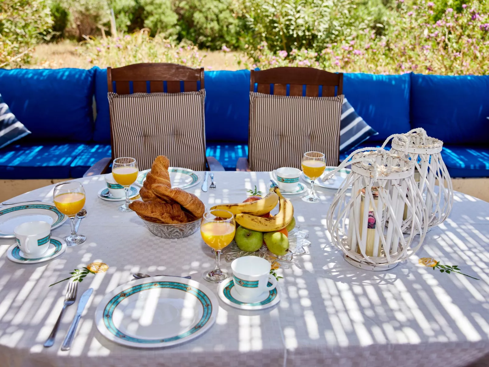 Edem Paradise-Binnen