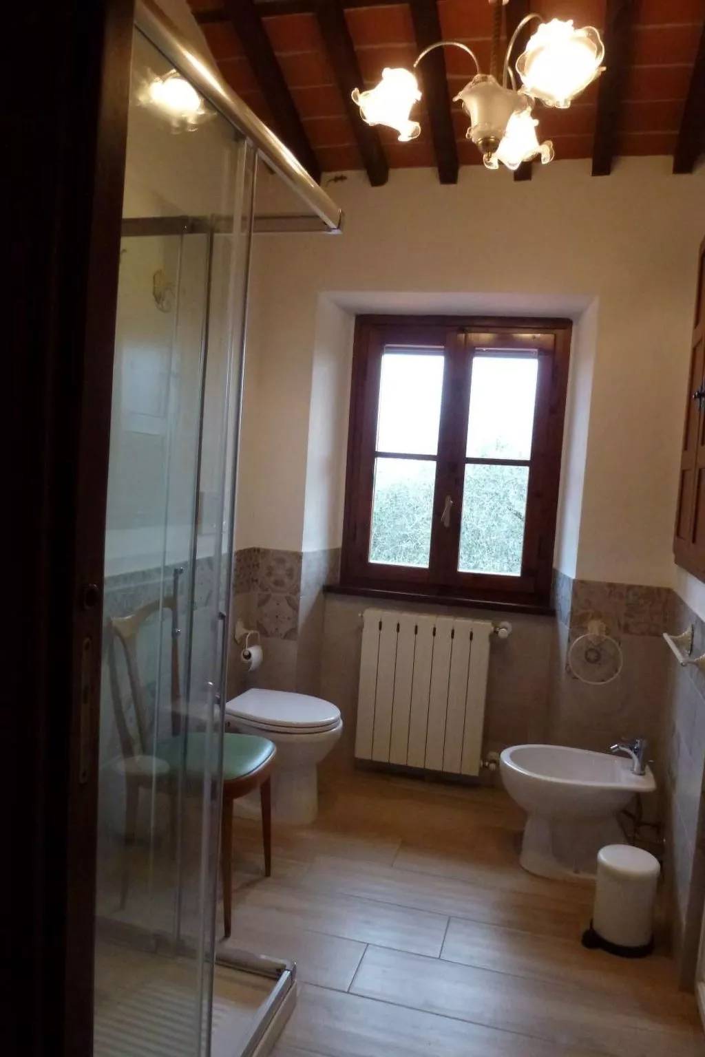 Rustico inmitten eines Olivenhainens-Image-tags.info