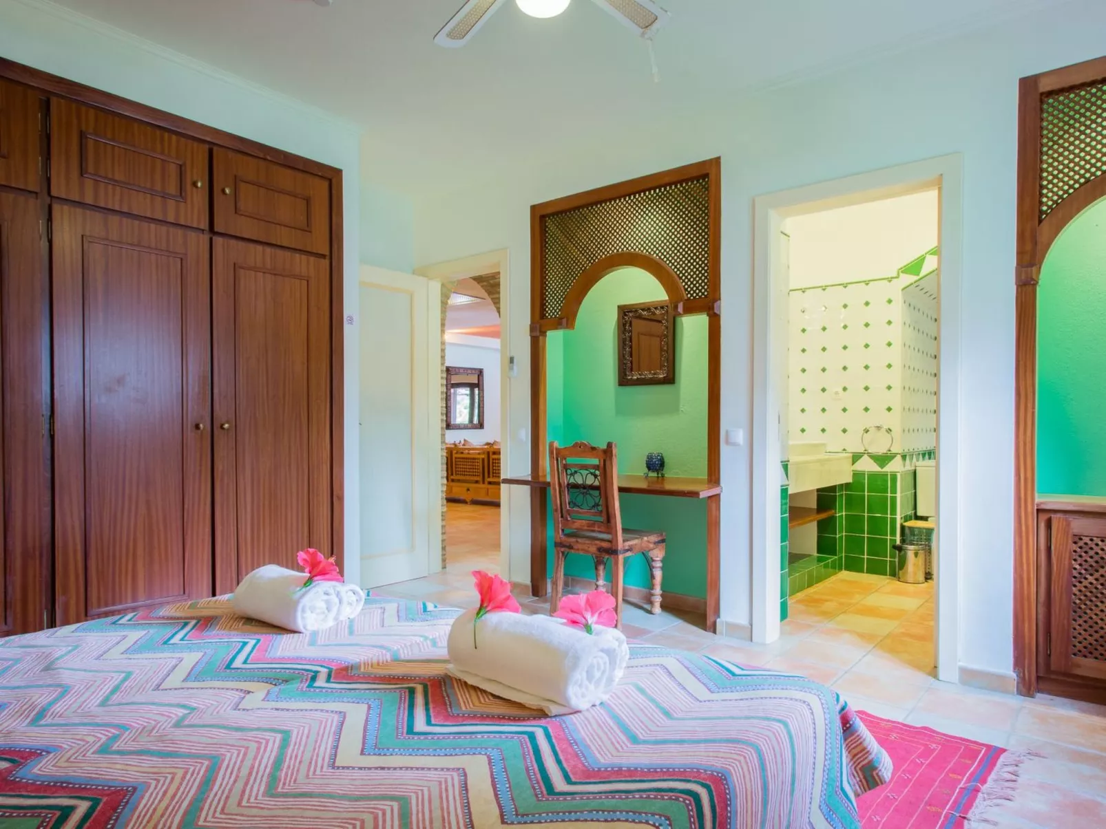 Mouraria, beeindruckende Villa im maurischen Stil-Image-tags.info