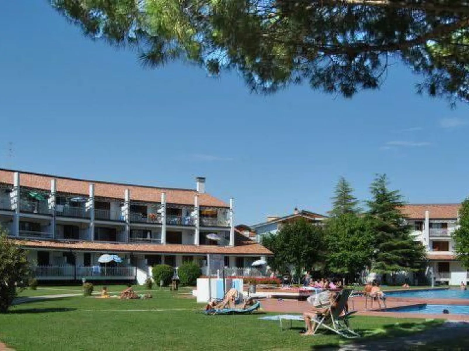 3 Zimmer Appartement-Buiten