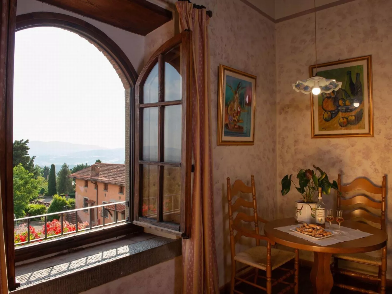 Unterkunft in der Residenz, Schwimmbad, Tennis, Restaurant-Binnen