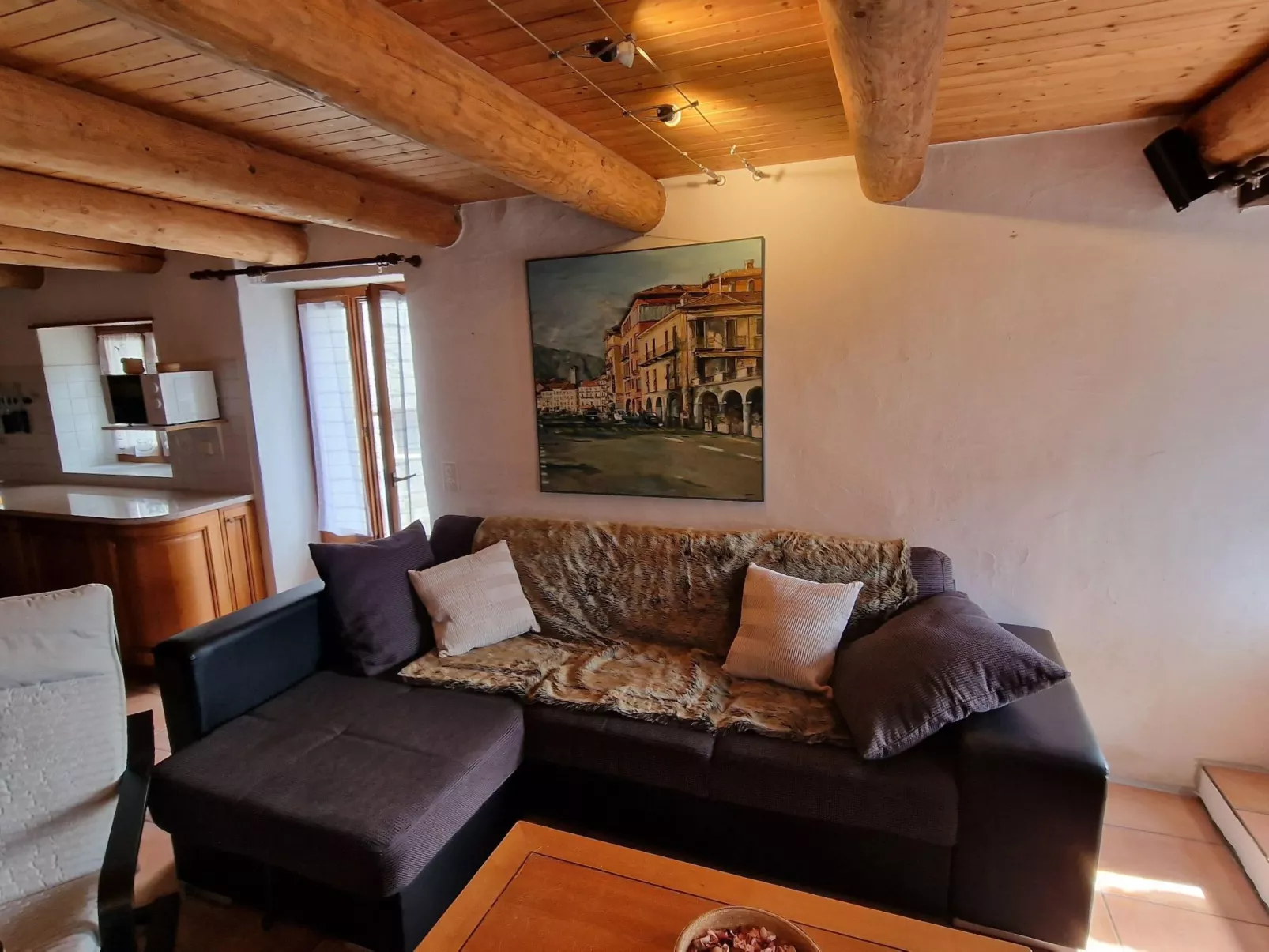 Chalet in den sonnigen Schweizer Südalpen-Binnen