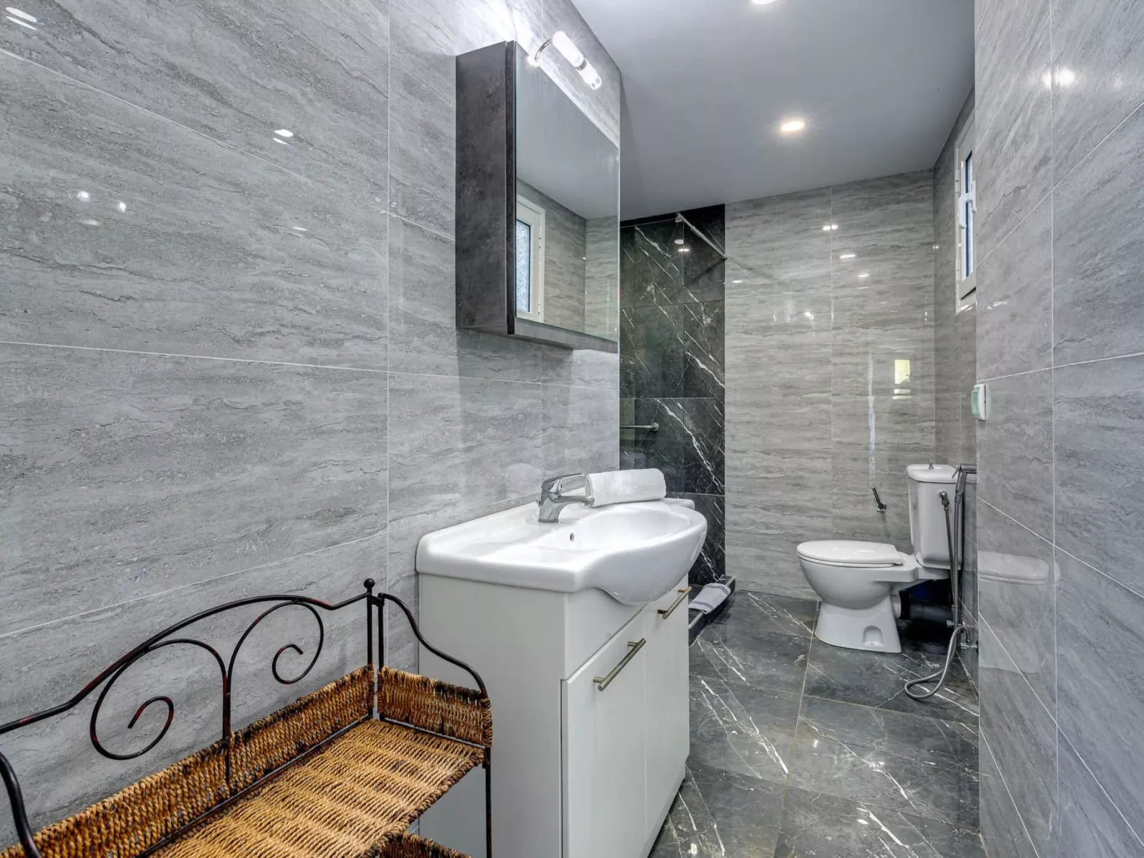 "Villa Nafsika"-Binnen