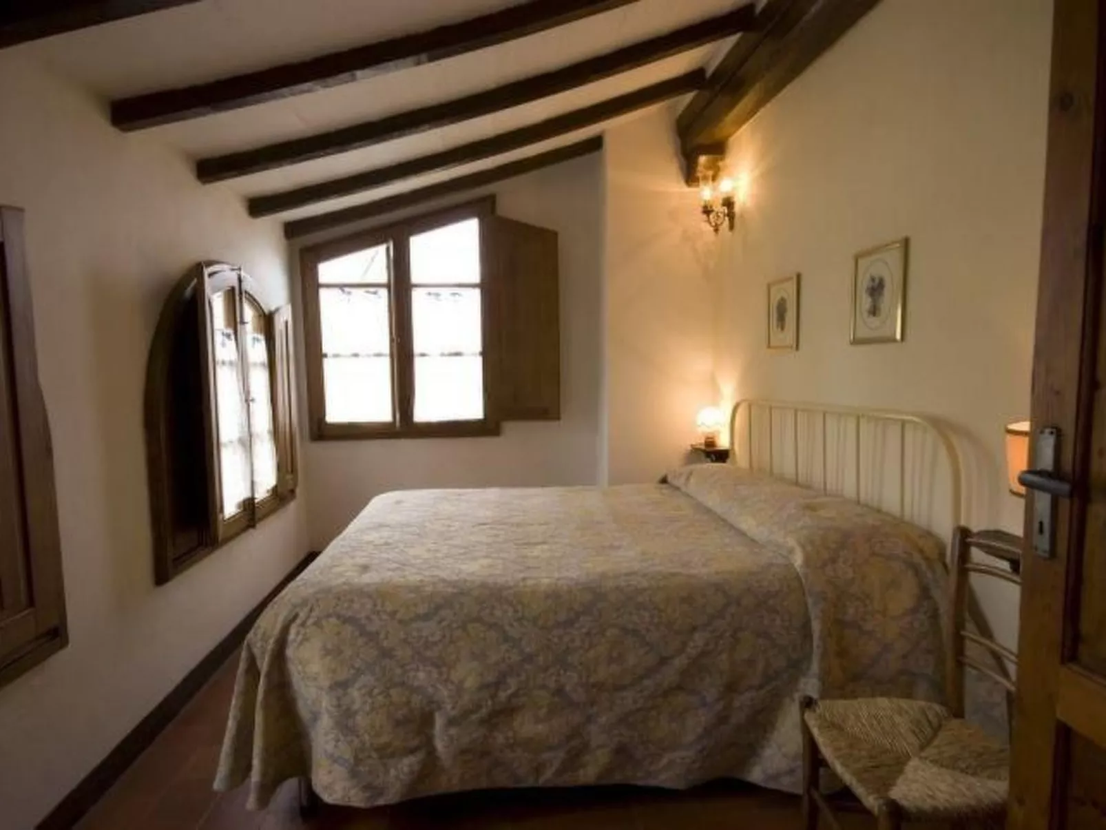 Santinovo archi Wohnung mit Schwimmbad-Image-tags.info