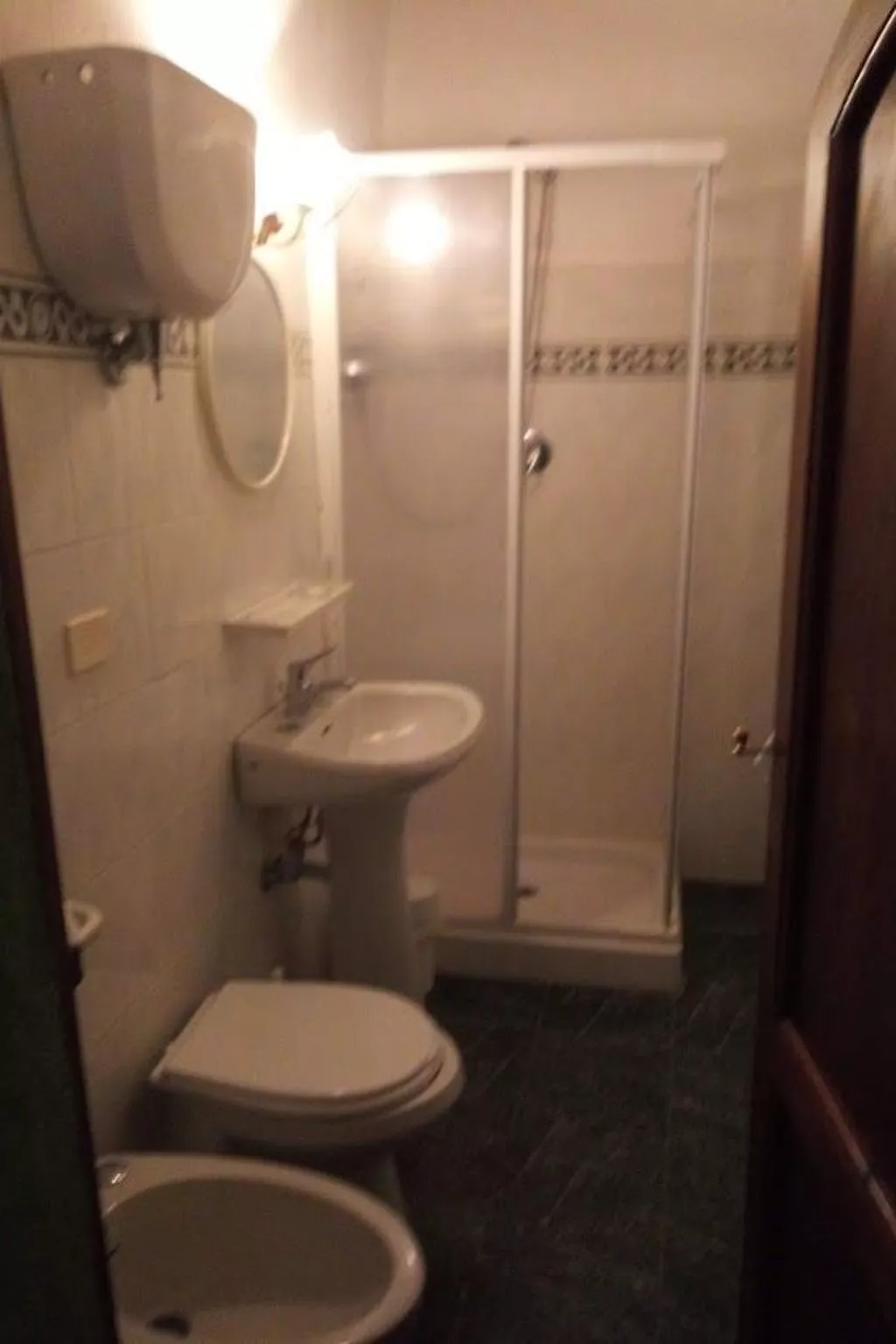 Unsere Kunden sind unsere Freunde-Binnen