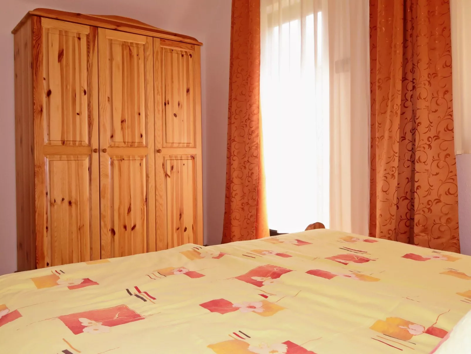 Stimmungsvolle Ferienwohnung mit großem Garten-Binnen