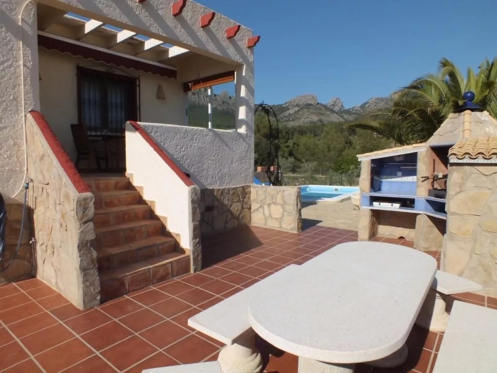 Kleines Landhaus in schöner Umgebung-Buiten