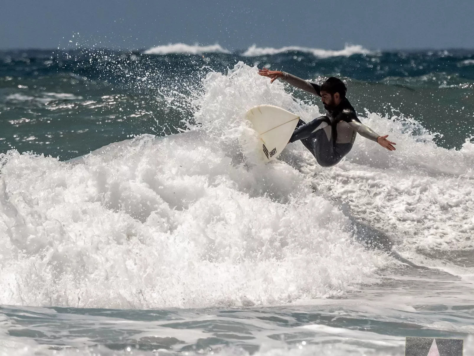 Moderne, frische Familienvilla Allondra-Image-tags.info