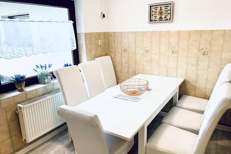 Ferienhaus Kapitänshus Gesamt / 1-14 Personen-Keuken