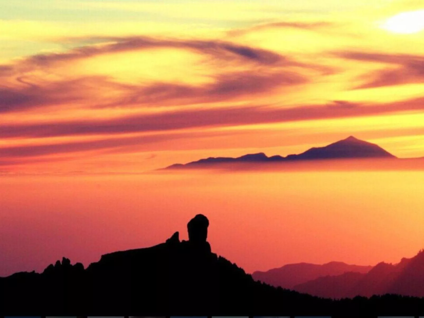 250 Jahre altes Steinhaus mit zwei Terrassen inmitten einer wunderbaren Naturla-Buiten