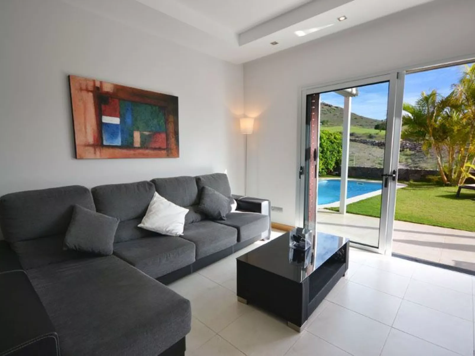 Villa mit privatem Pool.  V05GC-Image-tags.info