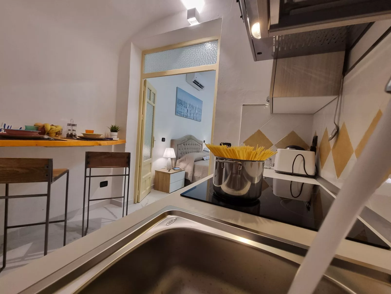 Donna Lidia von Holiday World-Image-tags.info