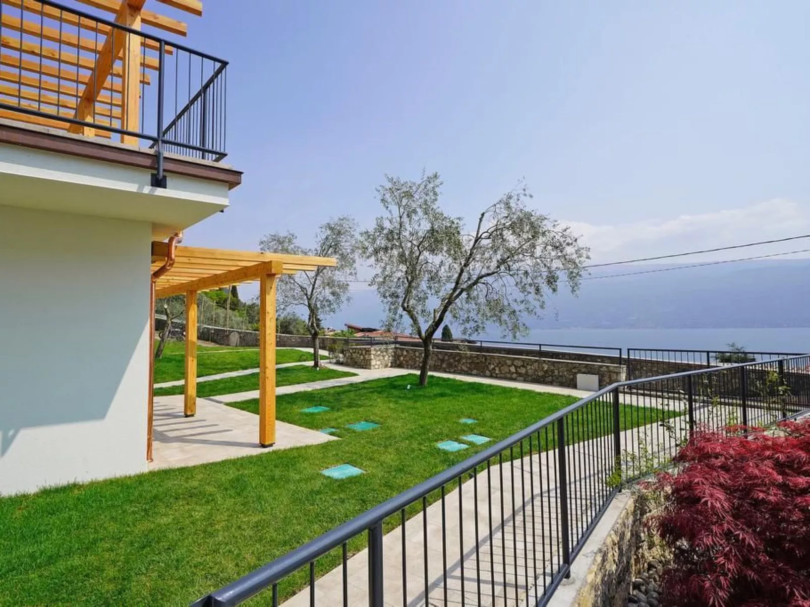 Anwesen "Dany" mit Blick aufs Wasser-Image-tags.info