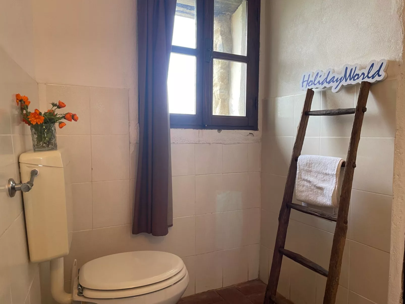 The Tower by Holiday World-Binnen