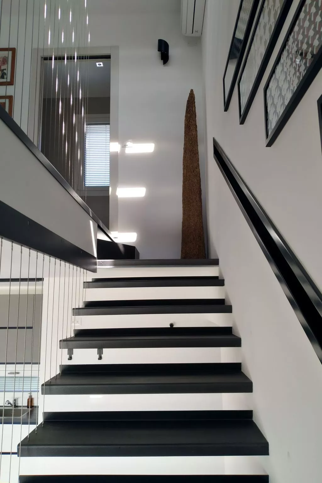 Wunderschönes Ferienhaus mit Pool und 360° Blick-Binnen