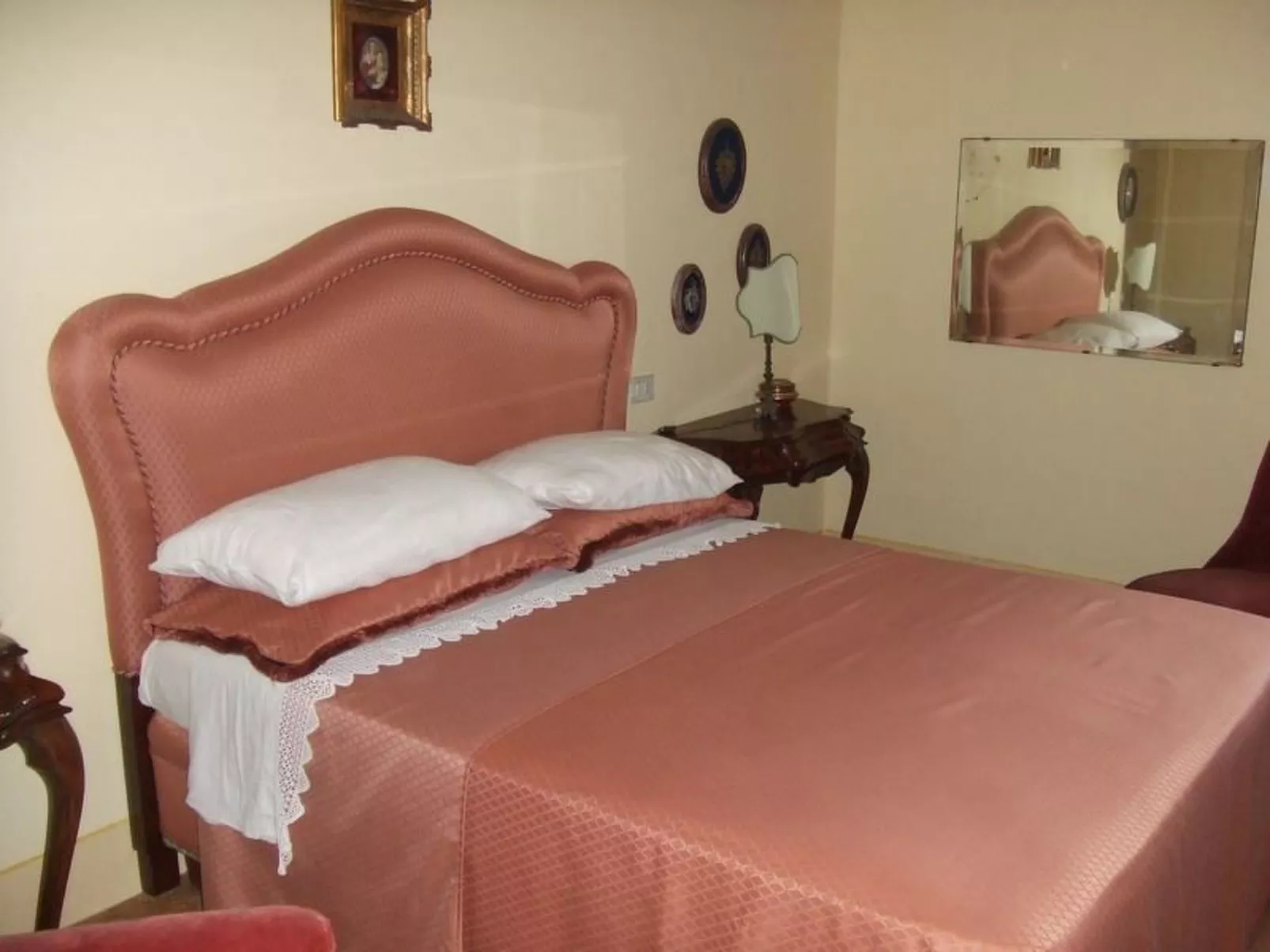 Villa mit privatem Pool in der Nähe von Santa Vittoria-Binnen