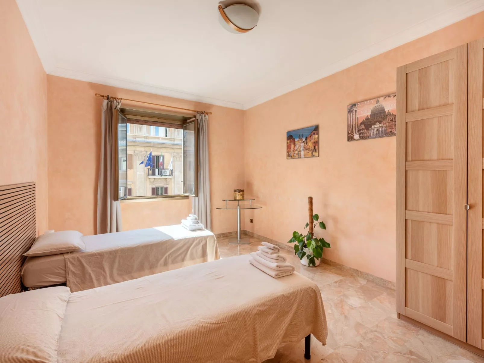 Wohnung27. AC Wi-Fi Metro, Geräumig, S. Giovanni-Binnen