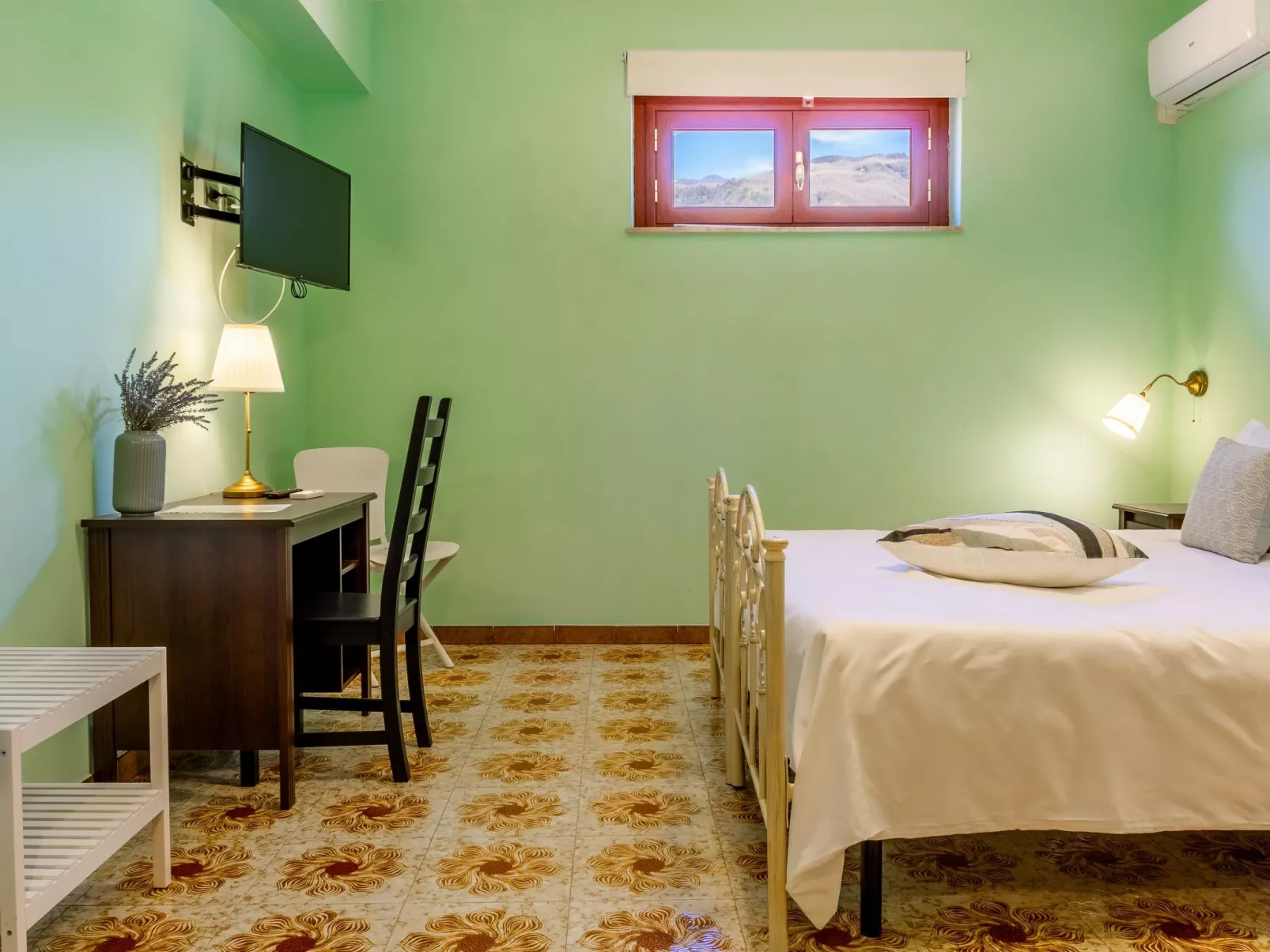 Open Horizon Kurzzeitmiete-Binnen