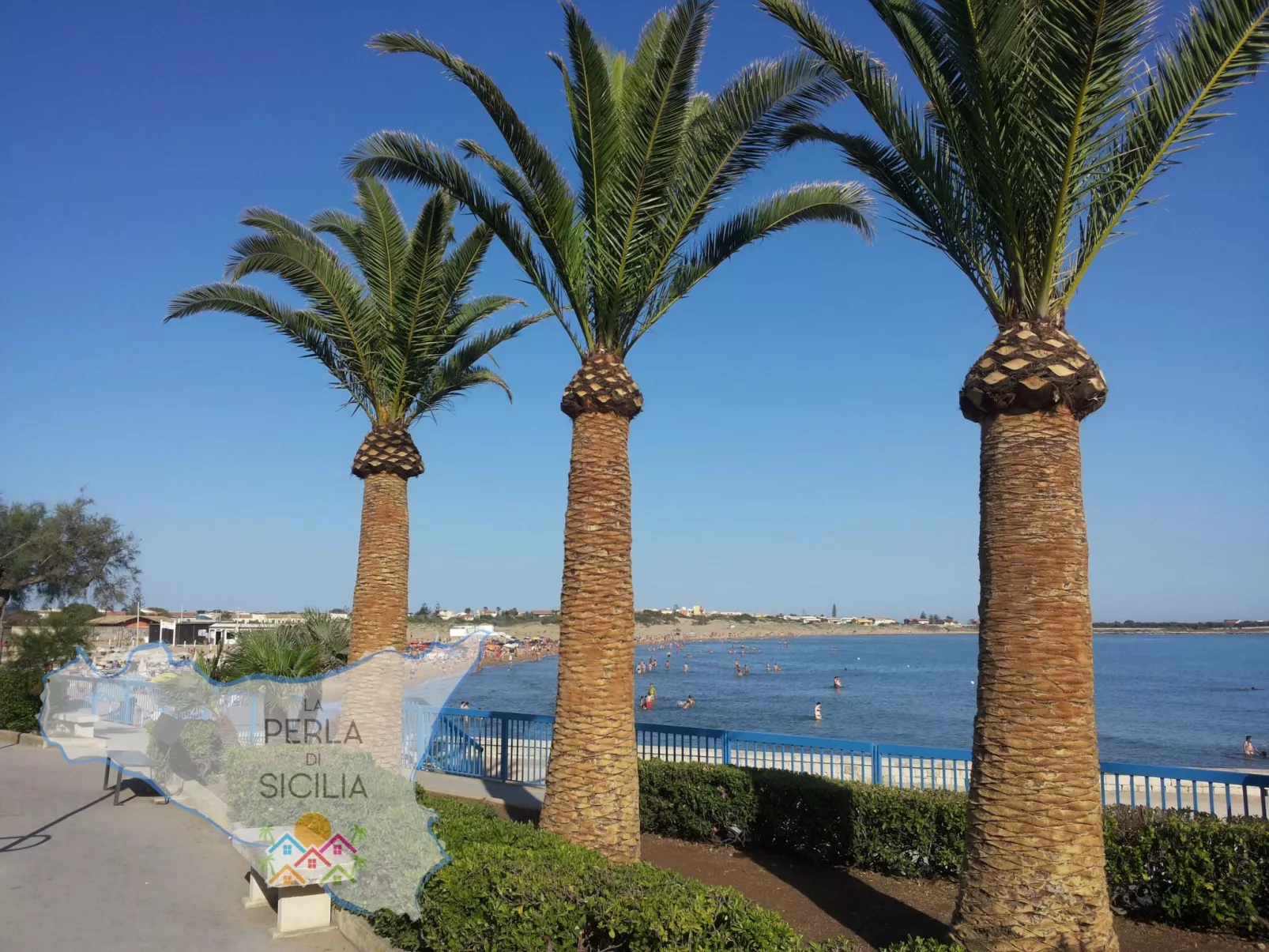 Schöner zentraler Bungalow direkt am Sandstrand auf Sizilien-Buiten