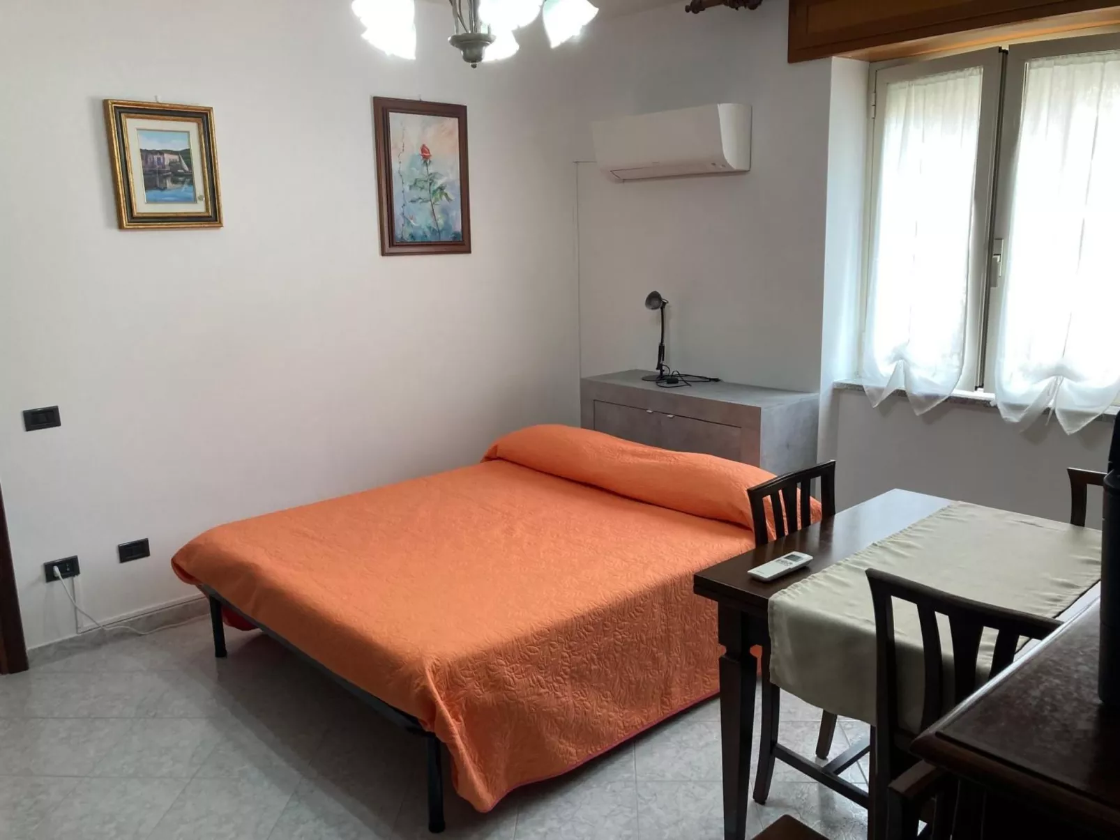 "Via Manin 13" mit Wi-Fi-Image-tags.info