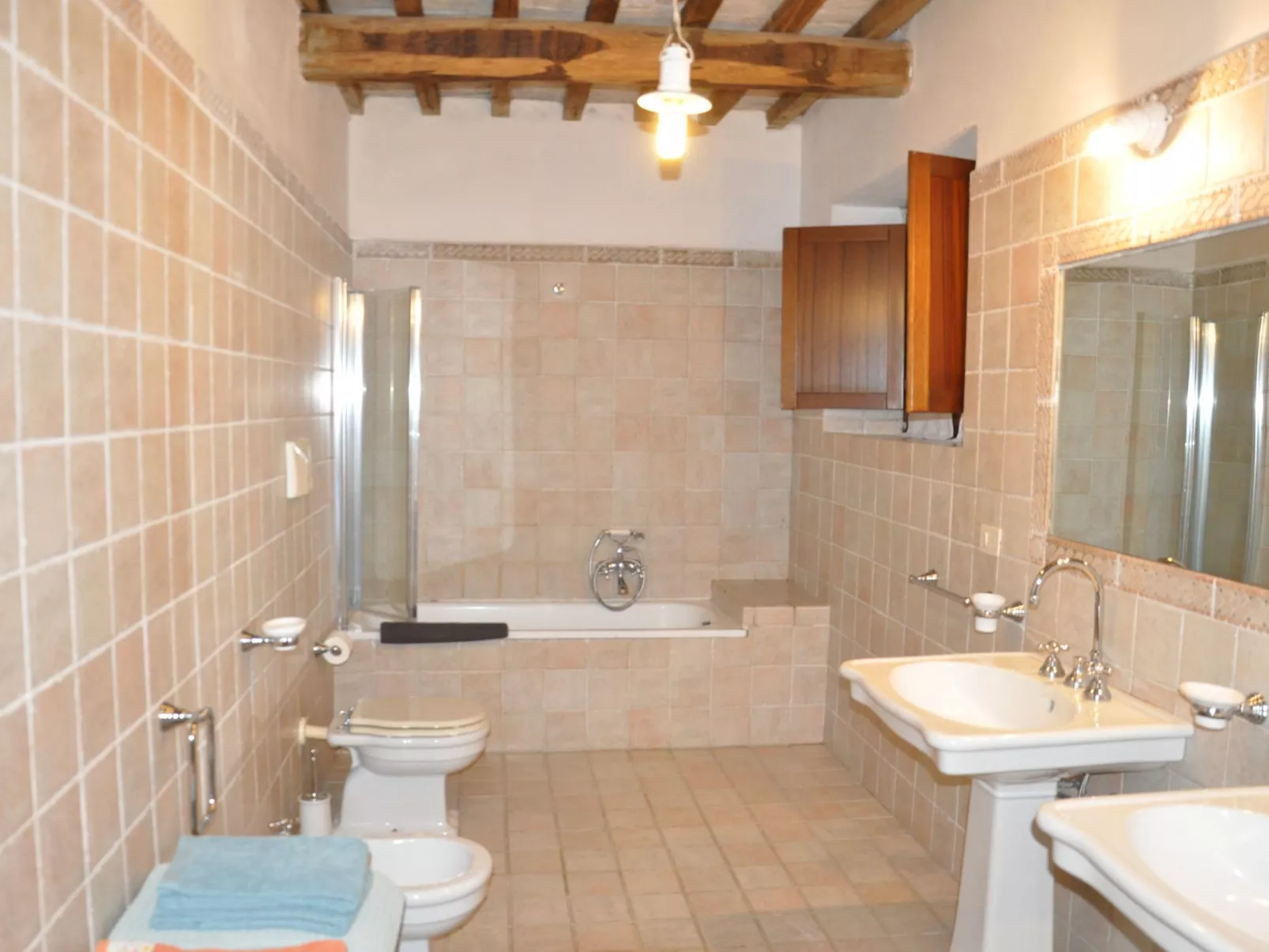 In Acquapendente mit großem Garten-Binnen