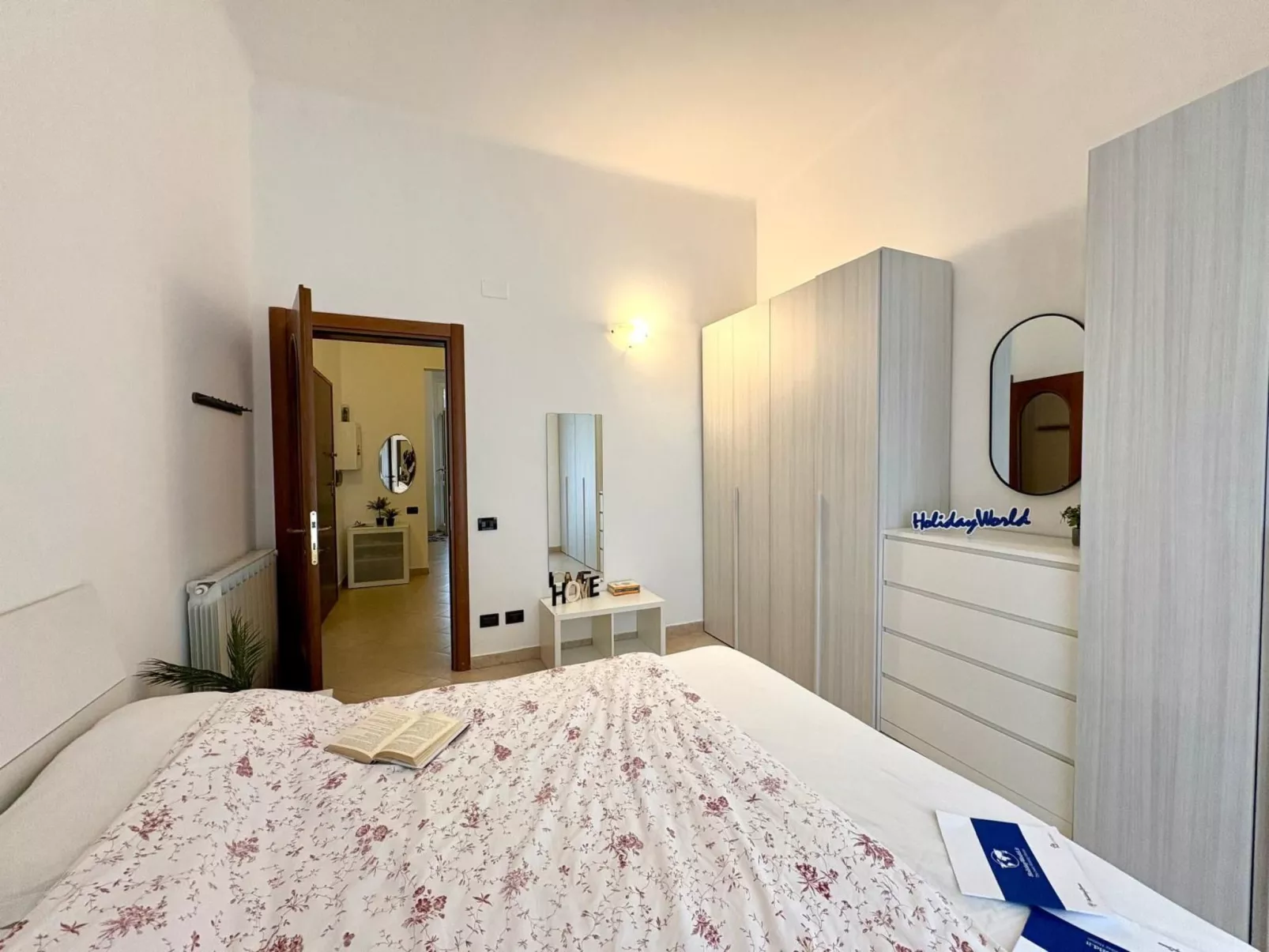 Lichter am Meer bei Holiday World-Binnen