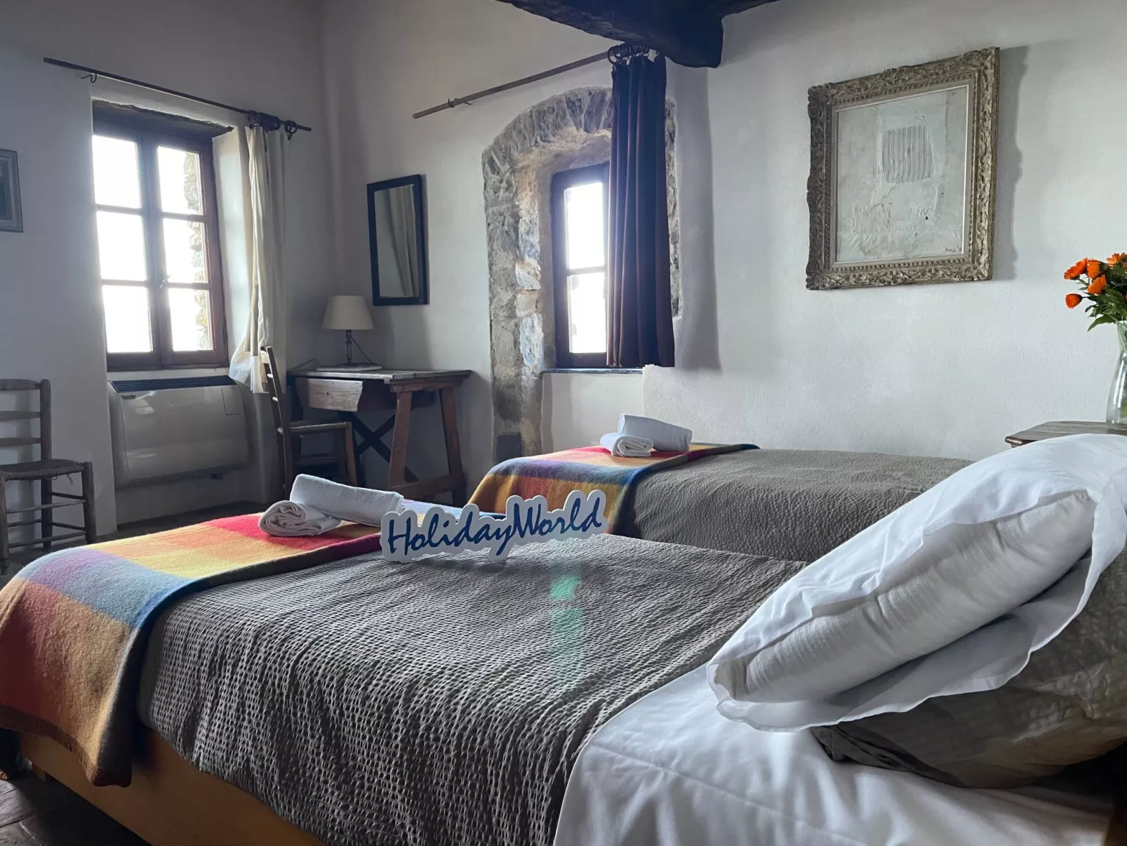 Retreat with a  View by Holiday World-Binnen