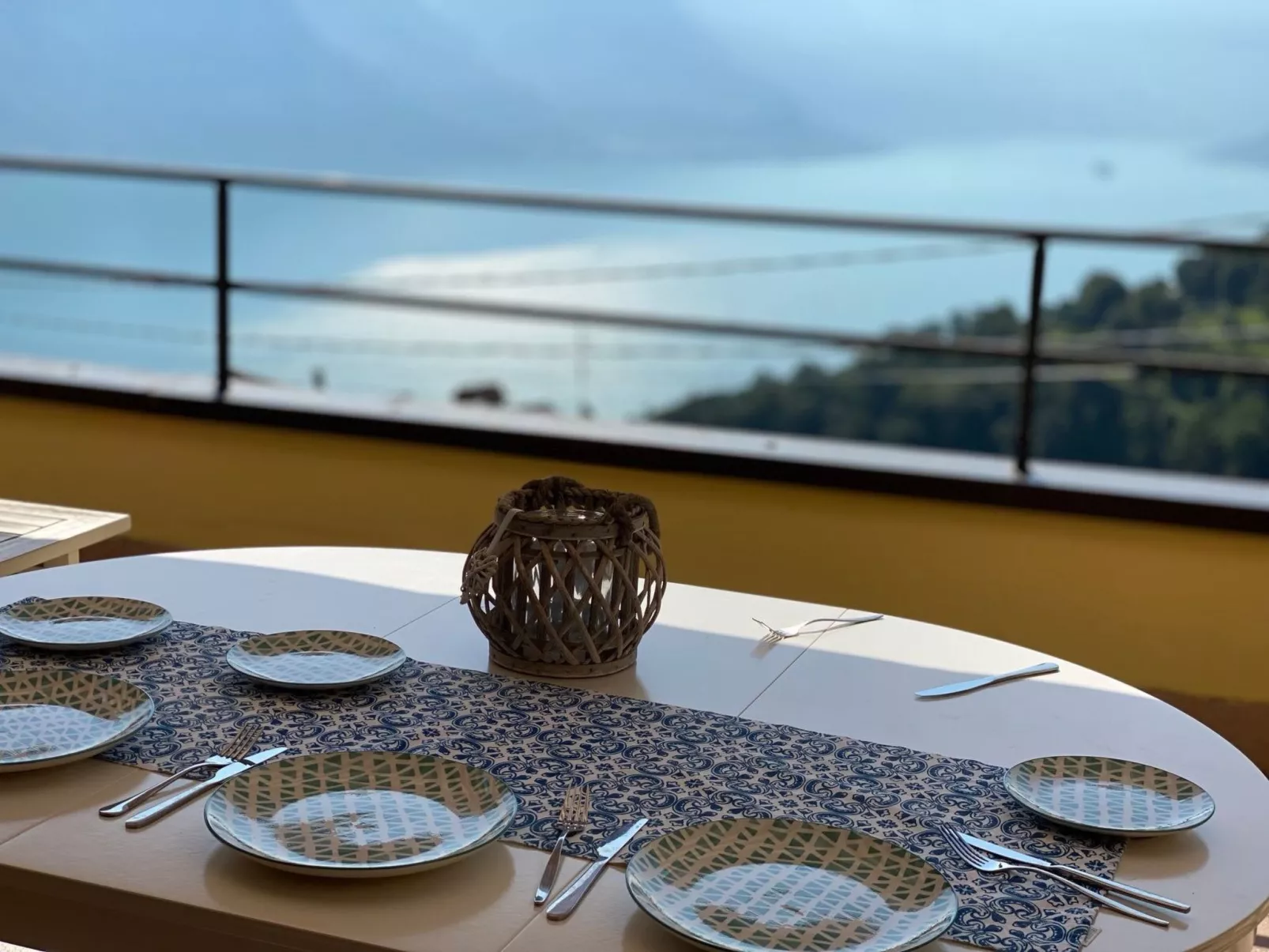 Le Terrazzwe - Drei-Zimmer-Wohnung mit Terrasse und Pool-Buiten