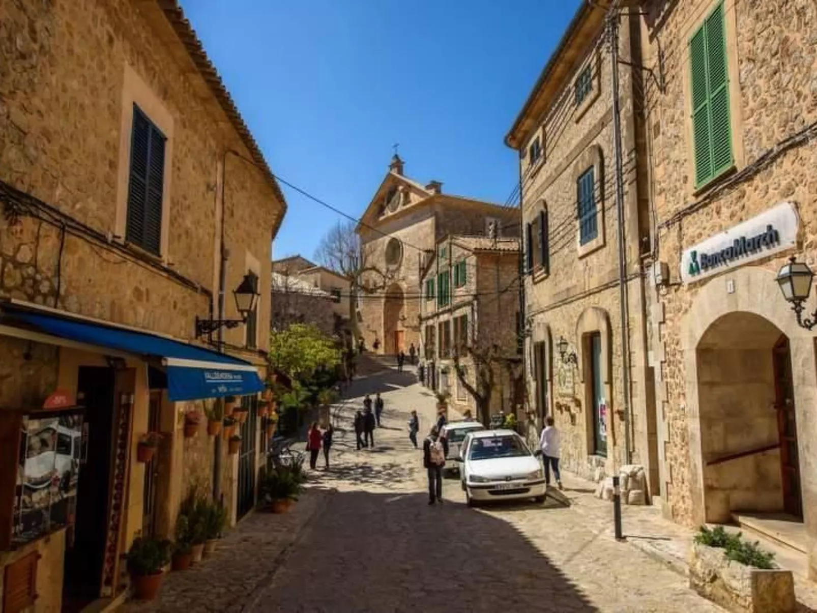 Das Haus von Macarena-Buiten