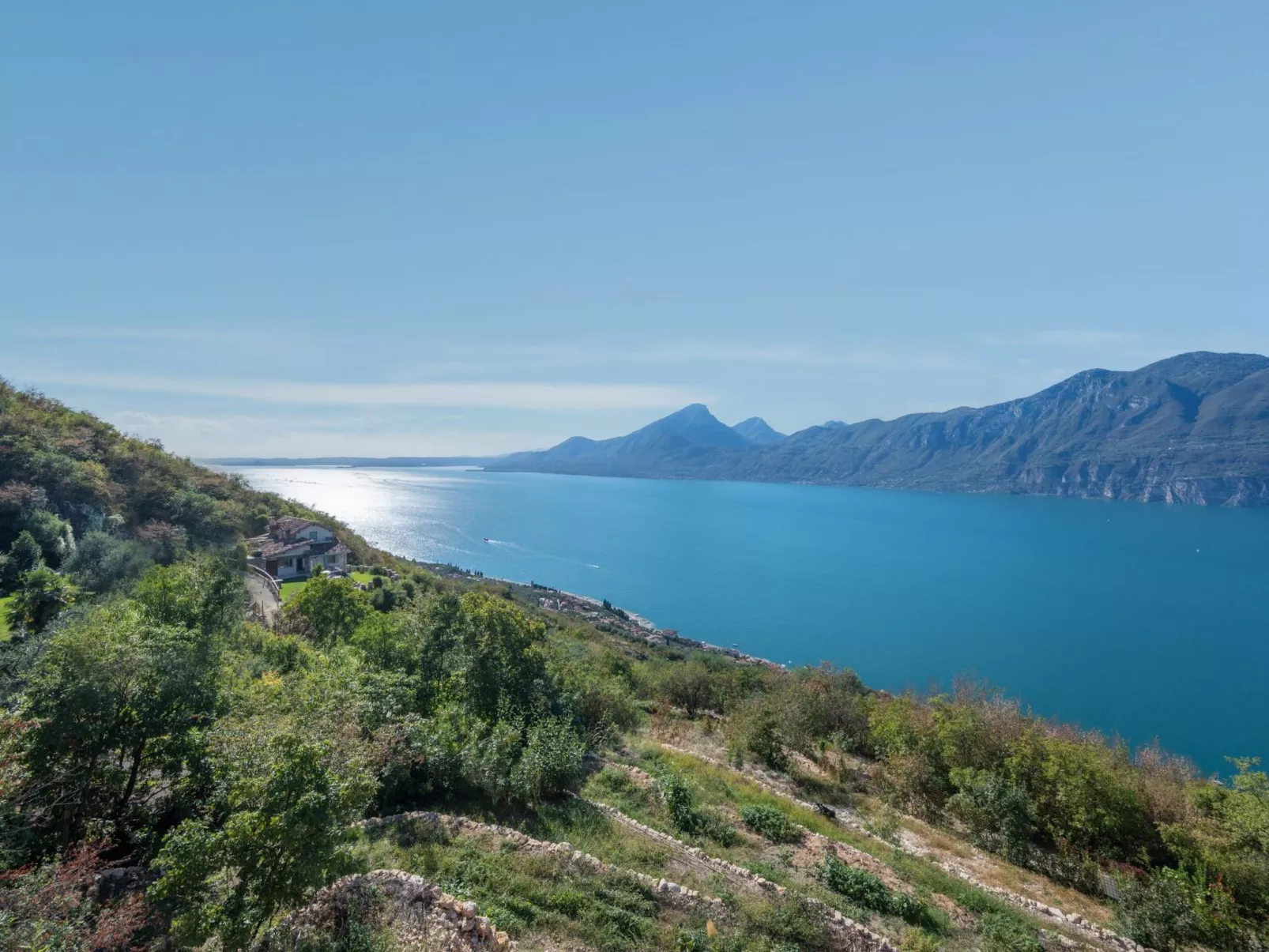 Alleinstehende Villa mit Pool und Traumaussicht-Image-tags.info