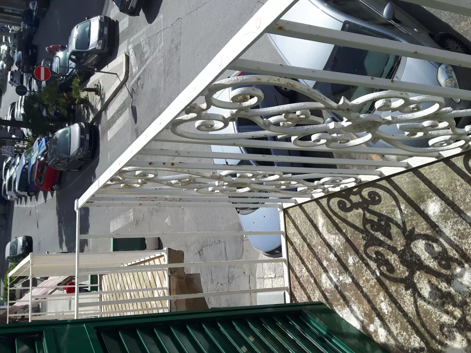 Oma Im Haus in der Mitte-Image-tags.info