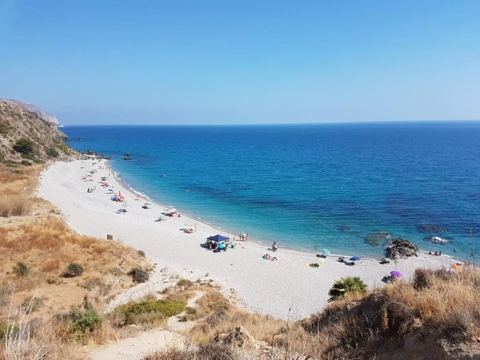 Gemütliches Ferienhaus in Tíjola mit Grill, Garten und Terrasse-Buiten