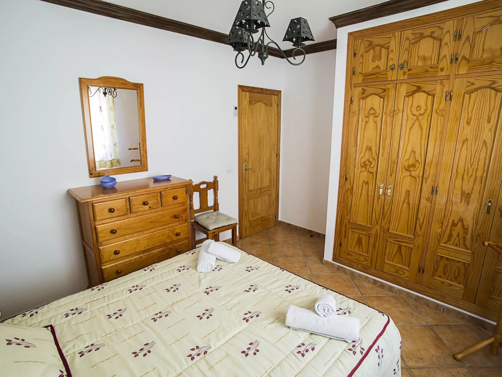 "Villa el Cano" mit Schwimmbad-Binnen