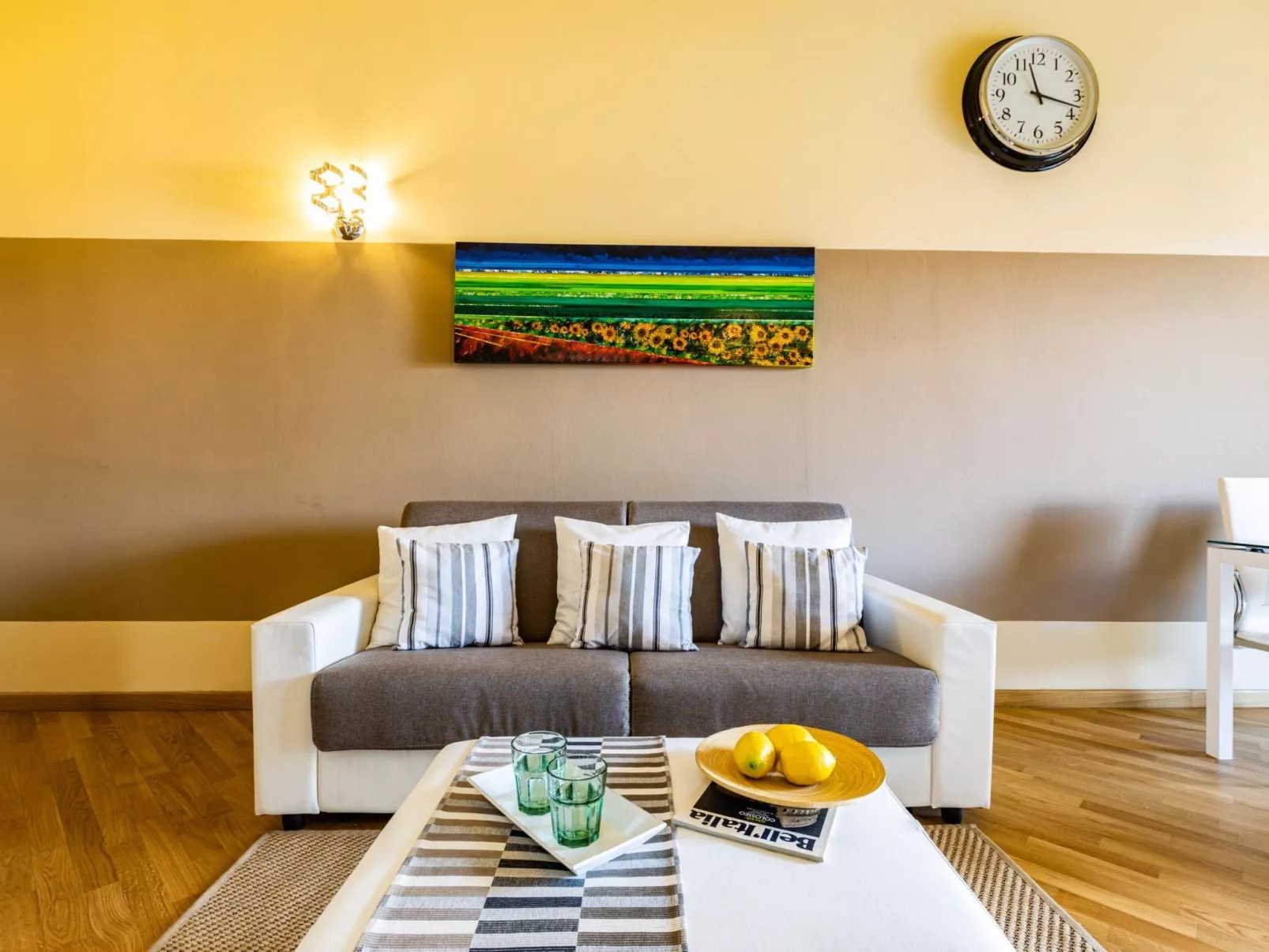 Moderne und komfortable Wohnung, ideal für zwei Personen-Binnen