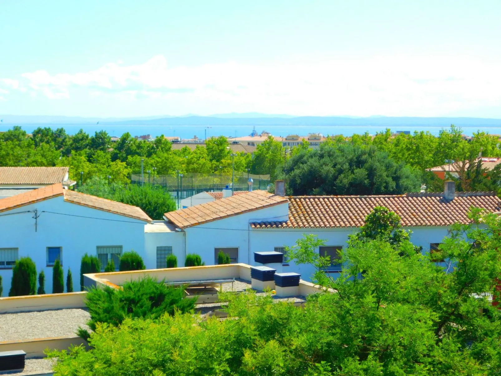 Wohnung mit 2 Schlafzimmern, Schwimmbad und Parkplatz in Mas Oliva, Roses-Image-tags.info