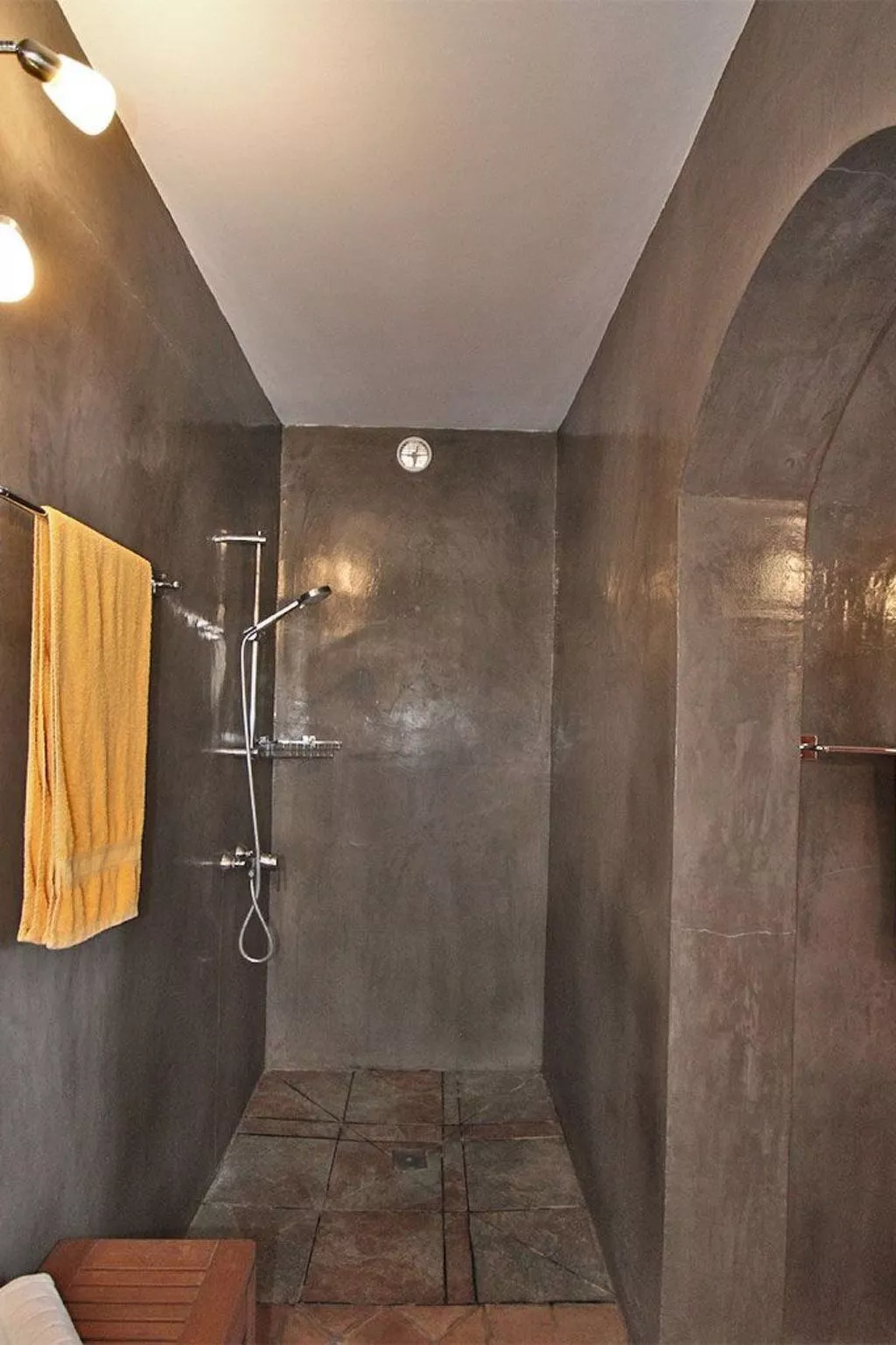 Moijama 6-Image-tags.info