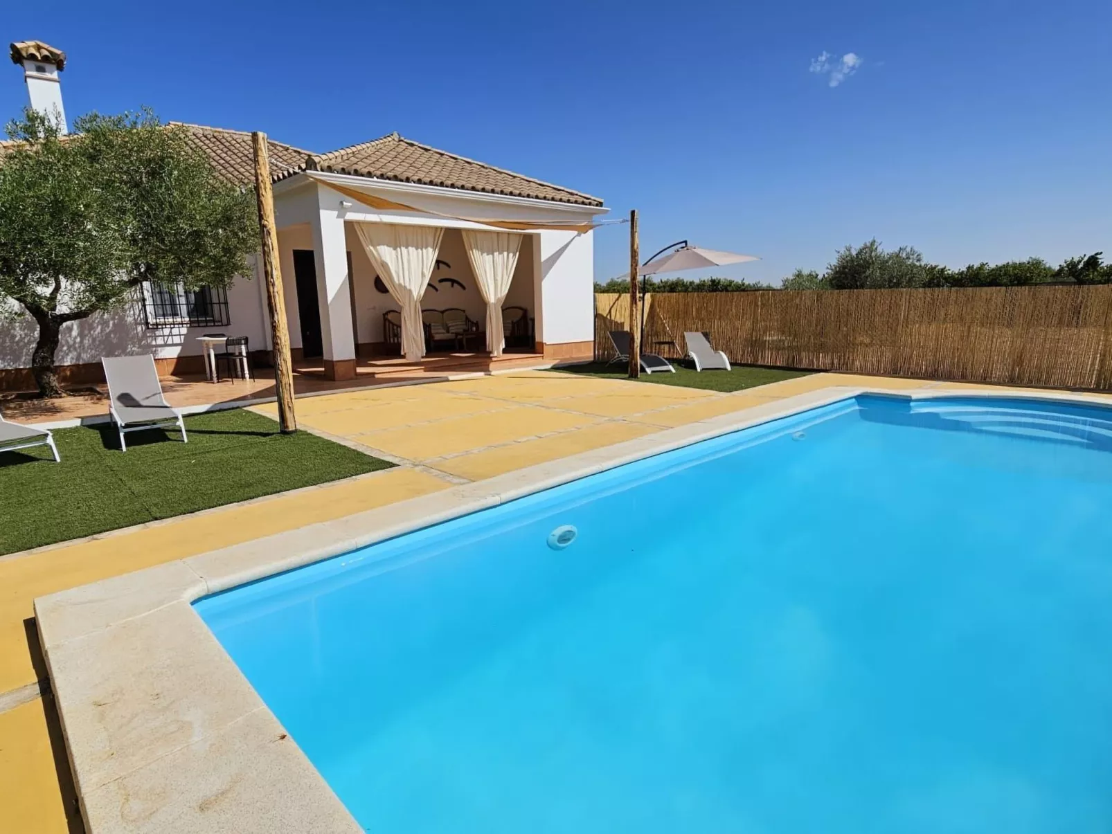 Landhaus La Alquería de los Pájaros-Buiten