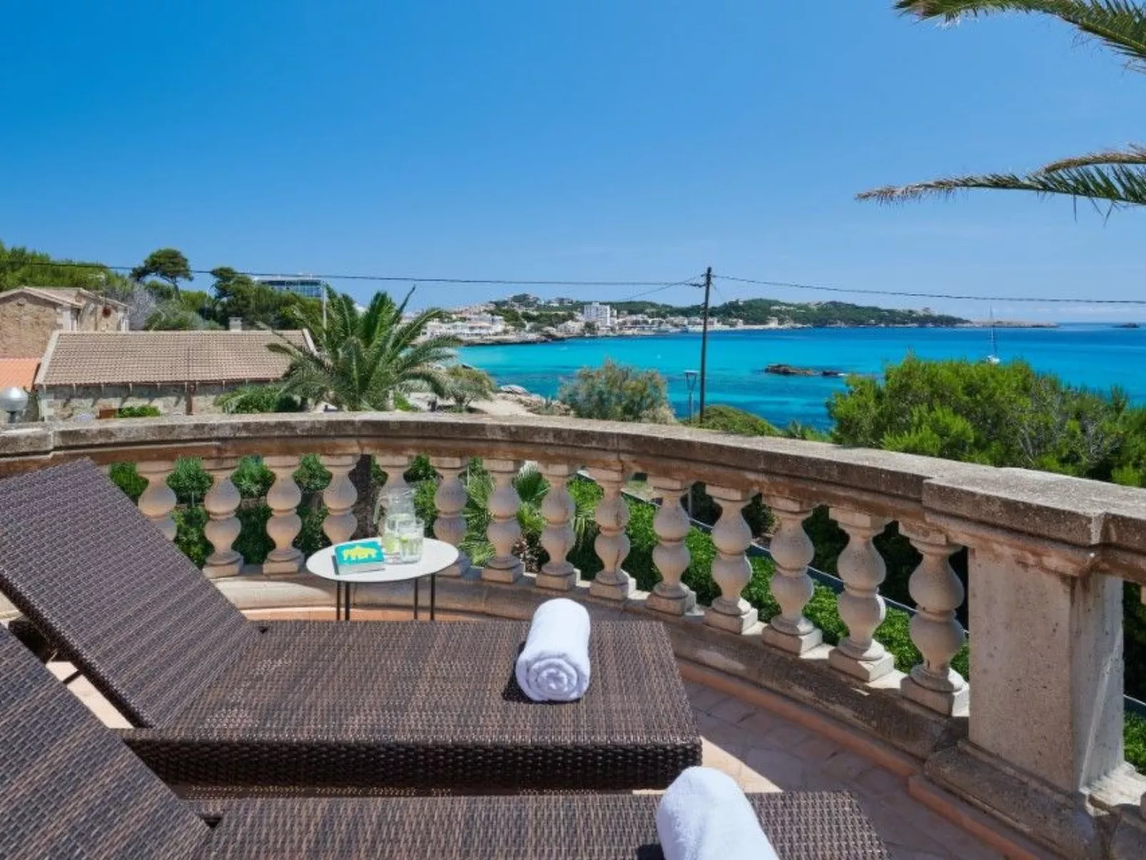 Villa direkt am Meer-Buiten