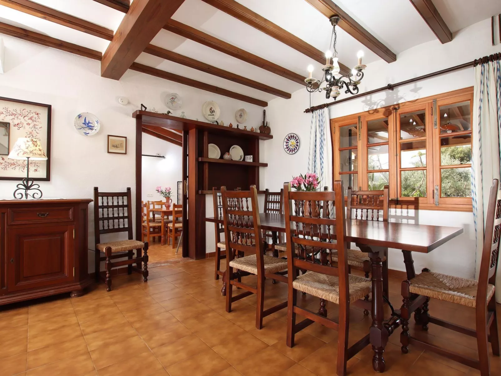 "Joan" mit privatem Pool-Image-tags.info