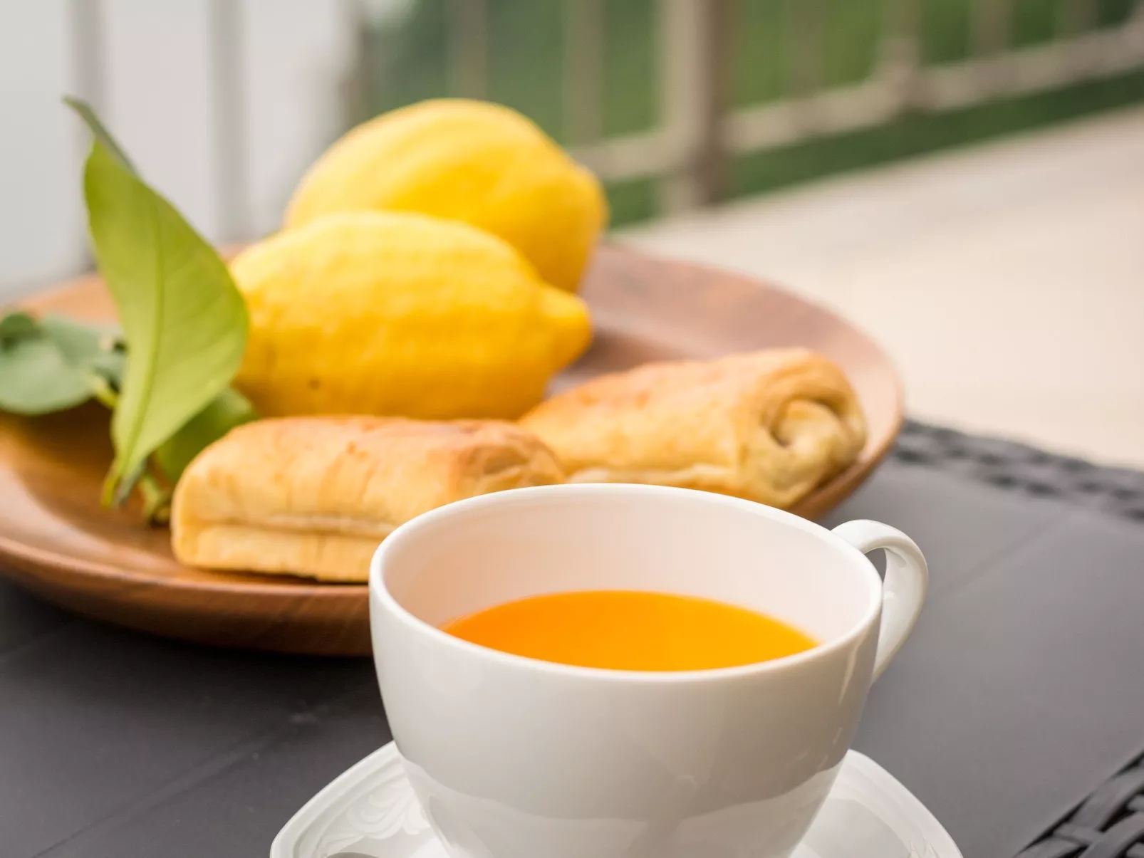 Serafino - Terrasse und Pool am Iseosee-Image-tags.info